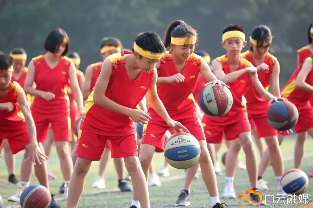 赛场展英姿绽风采,小学生田径赛场展英姿