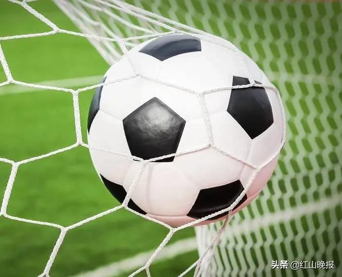 真会玩！不一样的足球赛，他们玩嗨了……