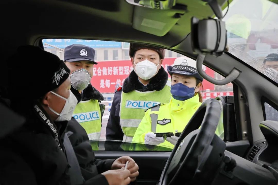 一天到晚不回家都忙什么,警察天天忙不回家吗