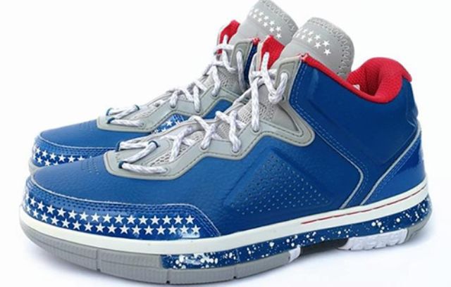 韦德新战靴竟致敬科比,韦德最后一个赛季上脚球鞋