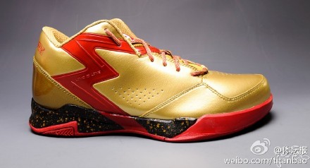 361戈登联名篮球鞋,361签约阿隆戈登