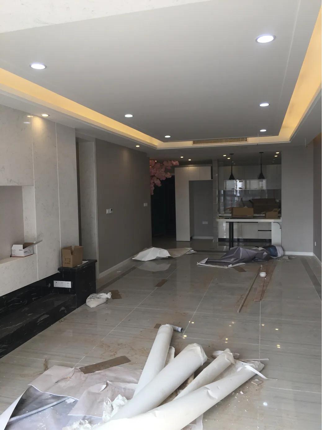 金色巴黎二室两厅装修,金色巴黎轻奢装修