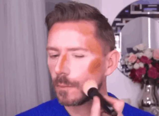 蕾哈娜邪术篇：磨皮瘦脸之外的X操作