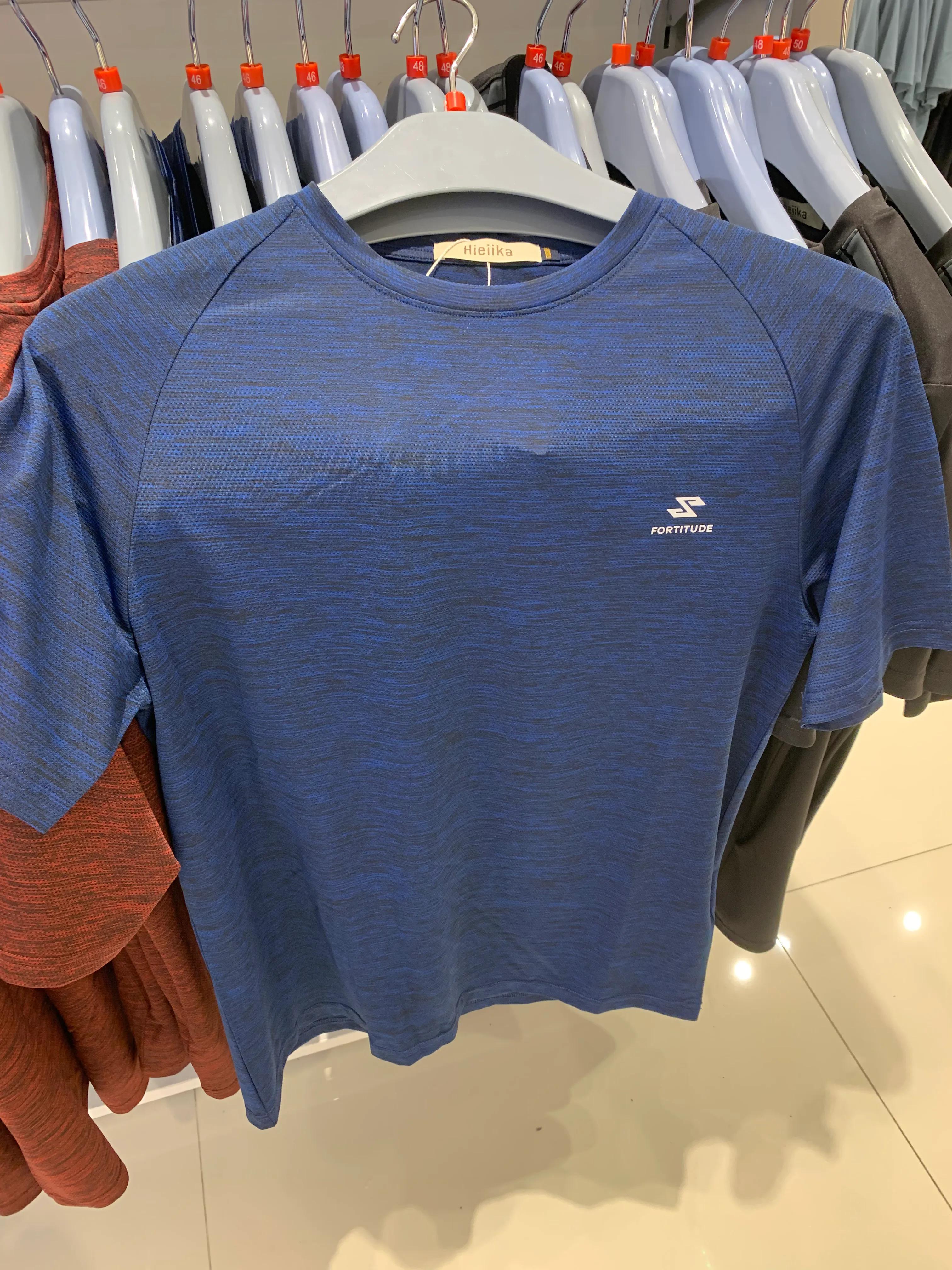 海一家卖衣服的小伙伴