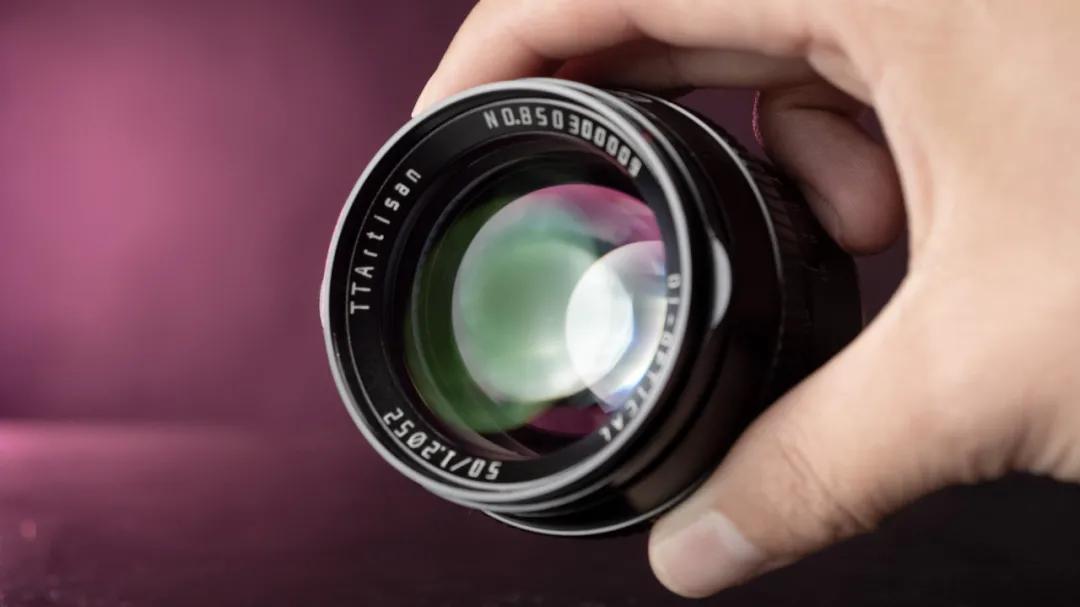 铭匠apsc0.95,铭匠50mmf1.2对比星曜