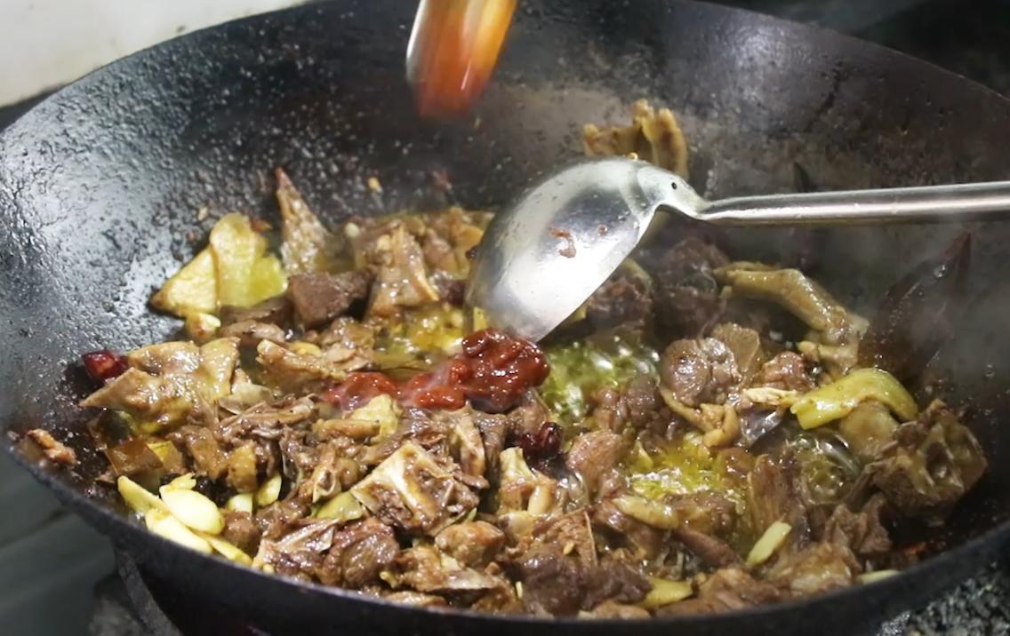 鸭肉好吃做法不放酒,鸭肉好吃的做法怎么做