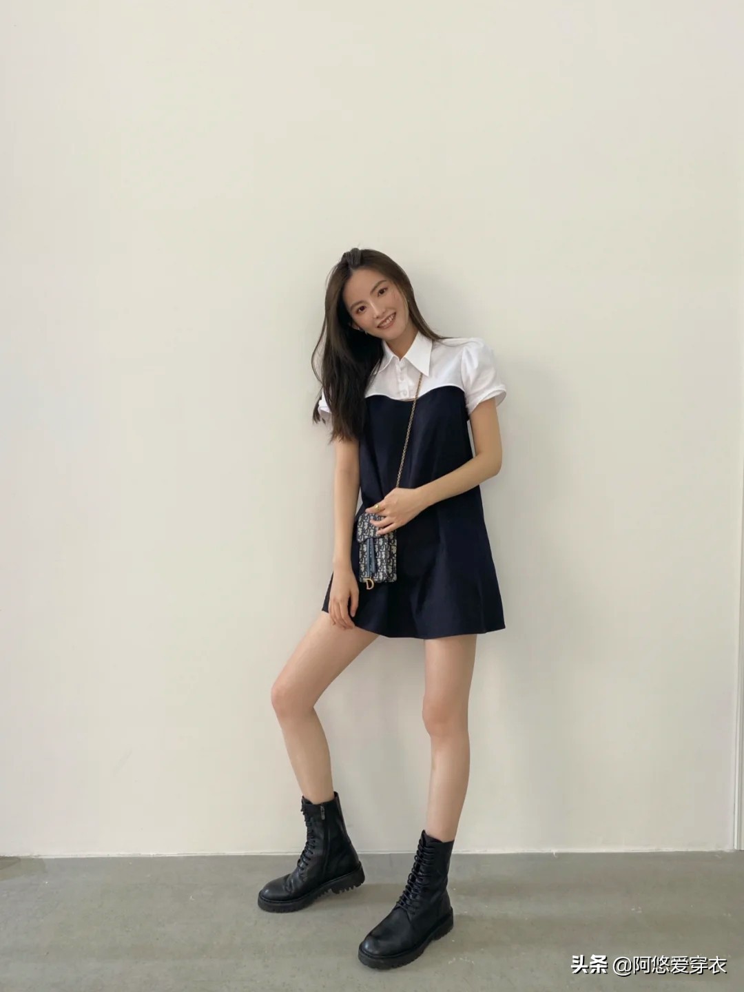 哪款马丁靴最百搭显腿长,马丁靴搭配小短裙光腿神器冬季