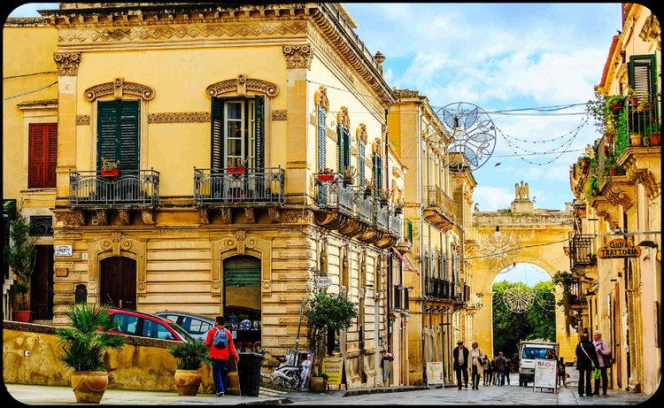 情迷西西里：漫步“蜜糖小城”诺托，感受巴洛克建筑艺术的灵动、浪漫与激情