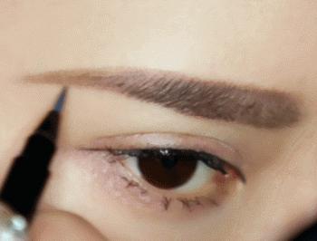 画眉教程自然眉拉丝眉笔 (新手画眉用细眉笔还是眉粉比较好)