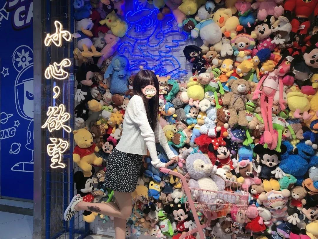 米奇轻松熊,皮卡丘毛绒公仔抓娃娃机