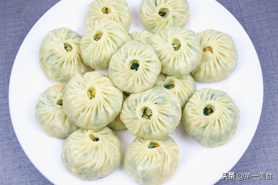 不揉面素包子,不发面的素馅包子做法