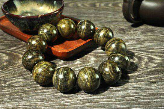 金丝楠手串等级划分,金丝楠的分类及品种