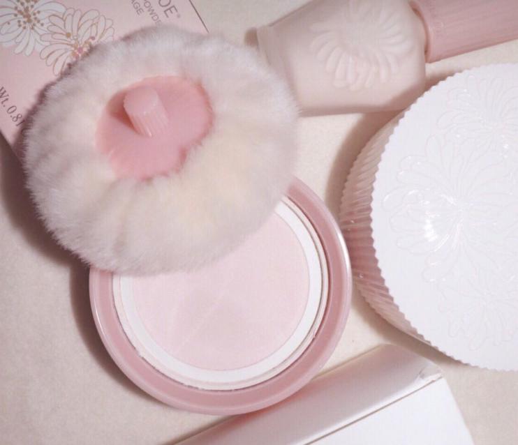哪款定妆粉好用夏天不脱妆推荐,又遮斑又控油又持久的定妆粉