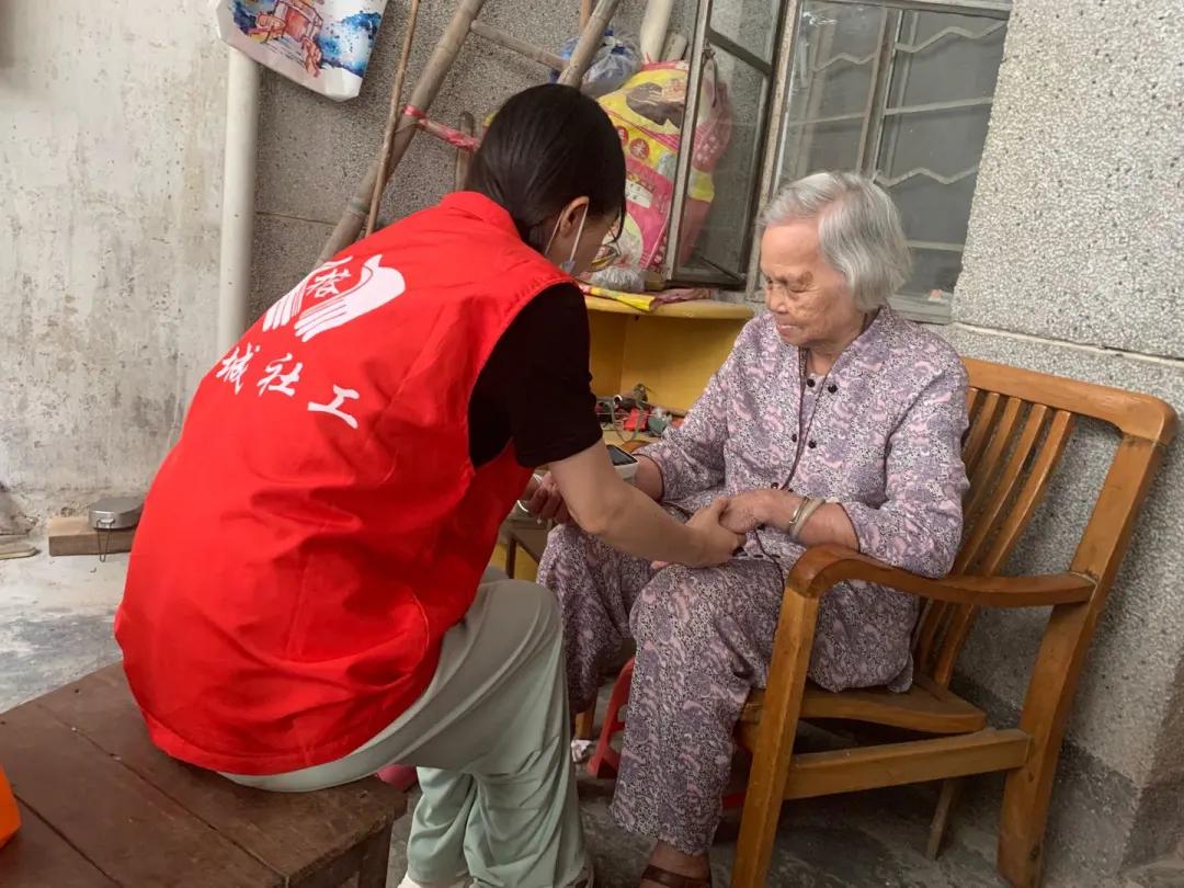 志愿服务我们齐参与,志愿服务我们一直在路上