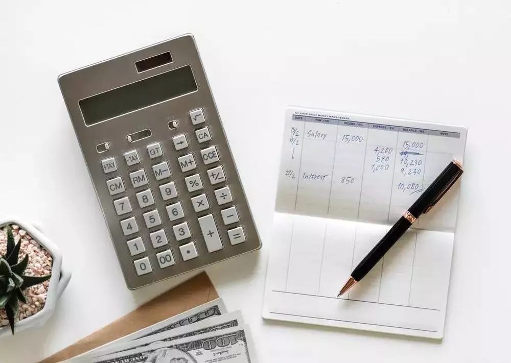 中国海关收小费怎么判,如何处理新疆旅游团20元小费