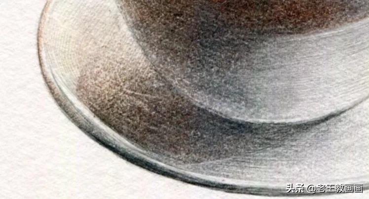 用水溶彩铅画一幅画,画拿铁咖啡彩铅有难度