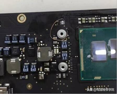 苹果笔记本a1466突然开不了机,苹果笔记本a1466屏幕亮不显示