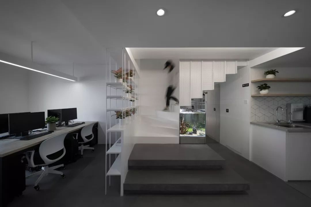 九平米办公室装修样图,北京1000平办公区设计效果