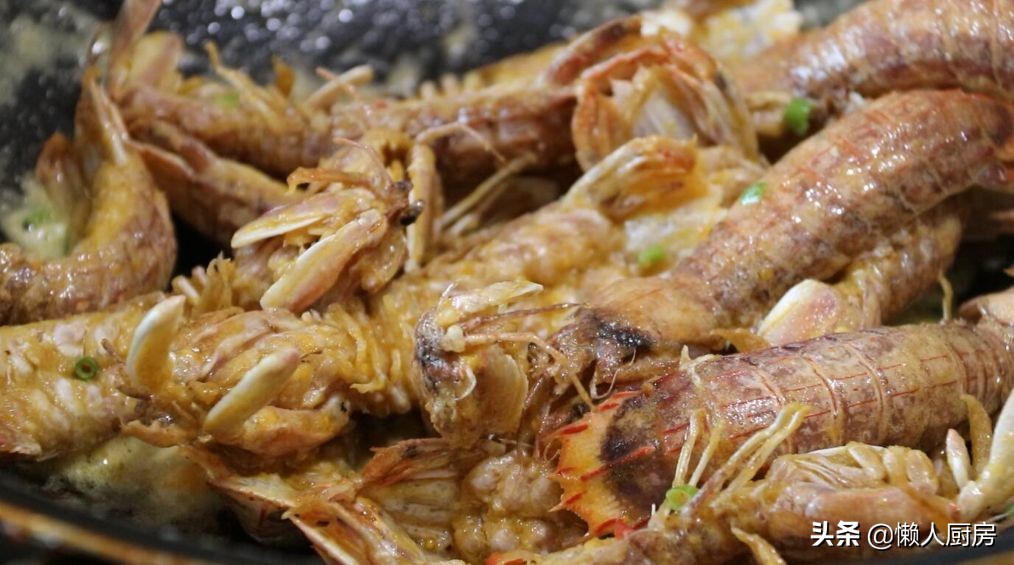 如何挑肉质肥美的皮皮虾,又到了吃皮皮虾的季节