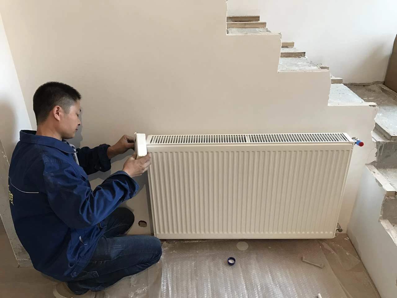 并联暖气片中间一组不热原因,壁挂炉加装并联暖气片不热怎么办