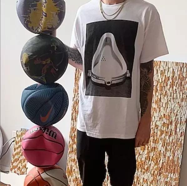 扔球挣钱,球破了能做些什么手工