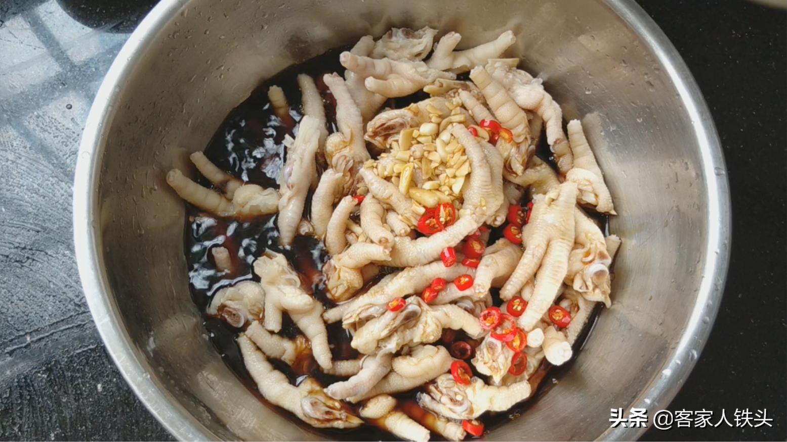 鸡爪怎么炖好吃又简单又营养,软烂鸡爪怎么卤好吃又简单