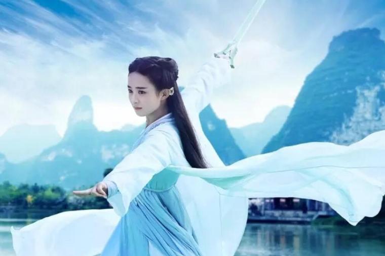 曾是于正*用御**女主，现只剩健身人设马甲线，袁姗姗怎把好牌打烂？