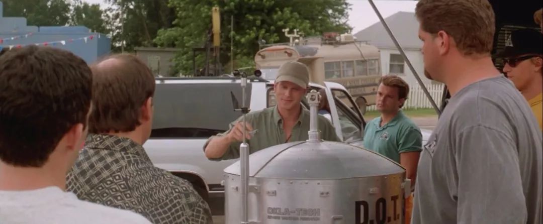 票房16亿，这部央视经常重播的顶级灾难片，上映23年无人能再复制