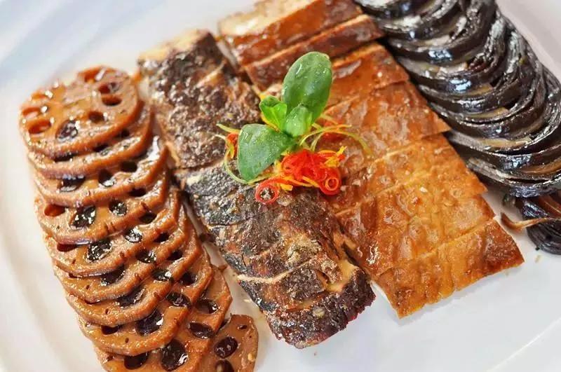 五湖四海的山东人，即便不回家，这些“山东年货”也要安排上！