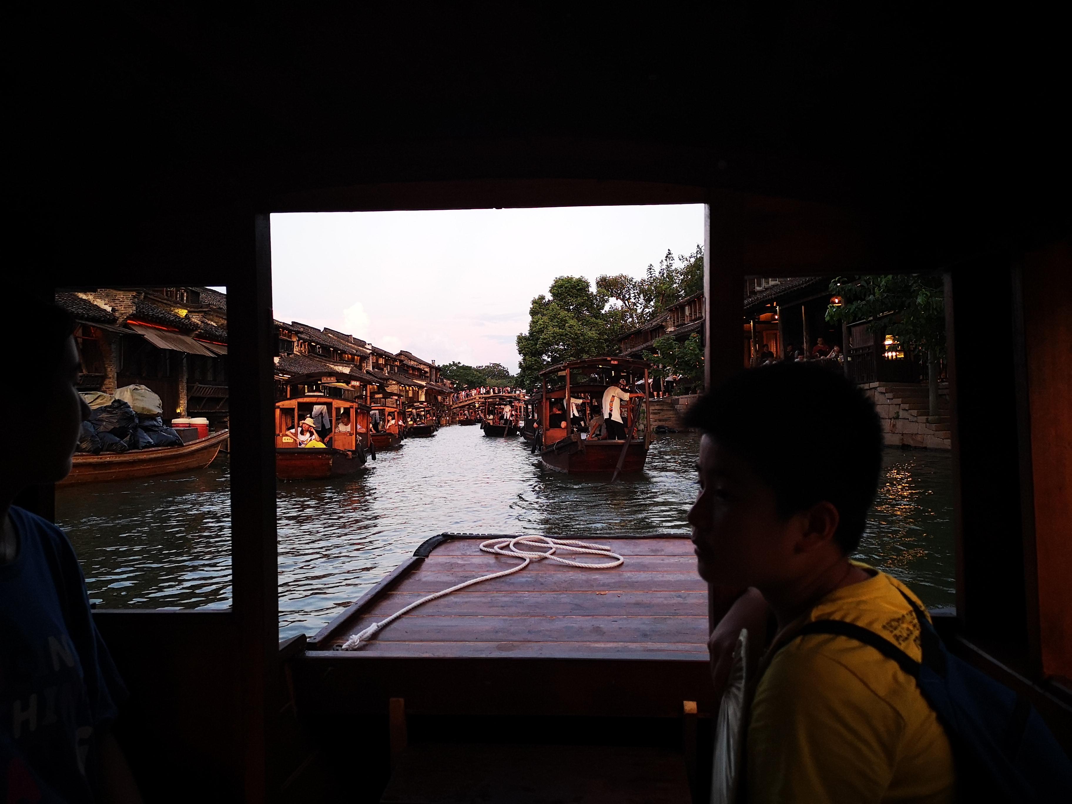 第一次去乌镇去东廊还是西廊,乌镇第一次旅游攻略