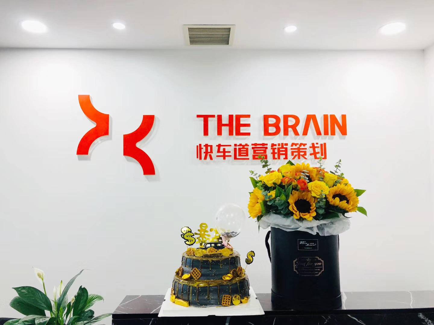 美团点评合伙人代理商招募,美团点评代运营是怎样的一个公司