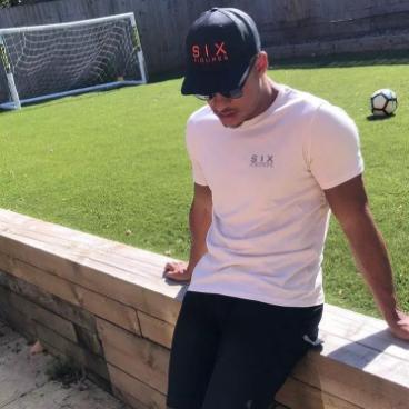 球星有多赚钱,皮克除了踢球还在干嘛