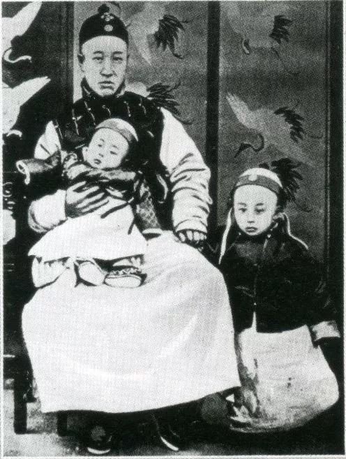 讲解一下历史上的今天,带你了解2023年重大事件