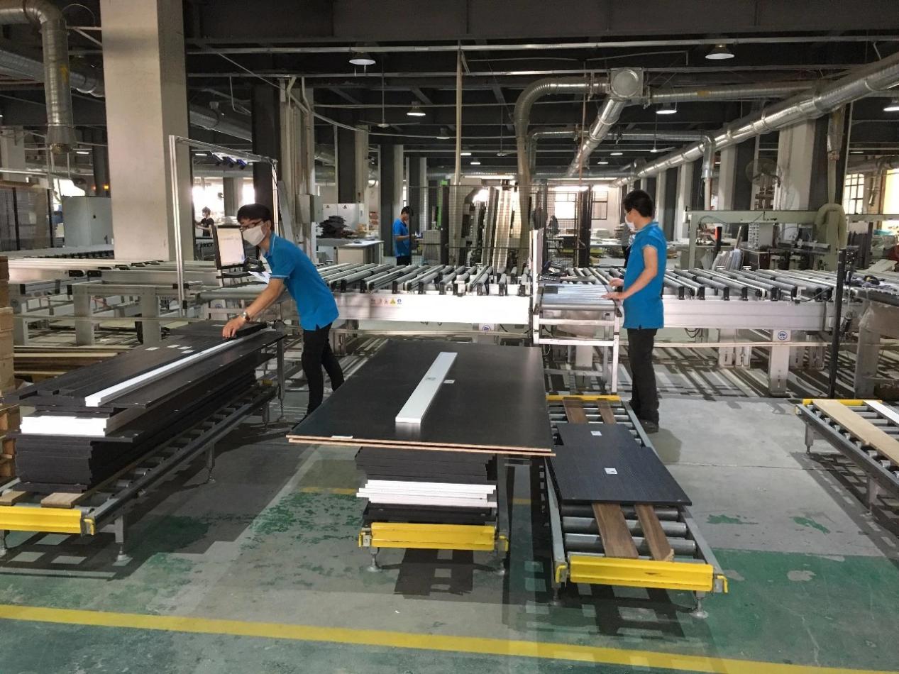 从老板到房地产大咖,从地产大佬到万界首富