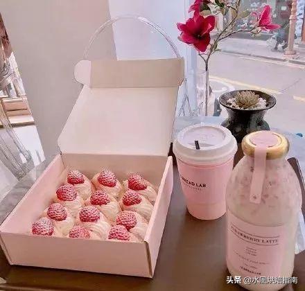 不用去韩国排队,也能吃到火爆的ins的LeBreakLab草莓蛋糕卷