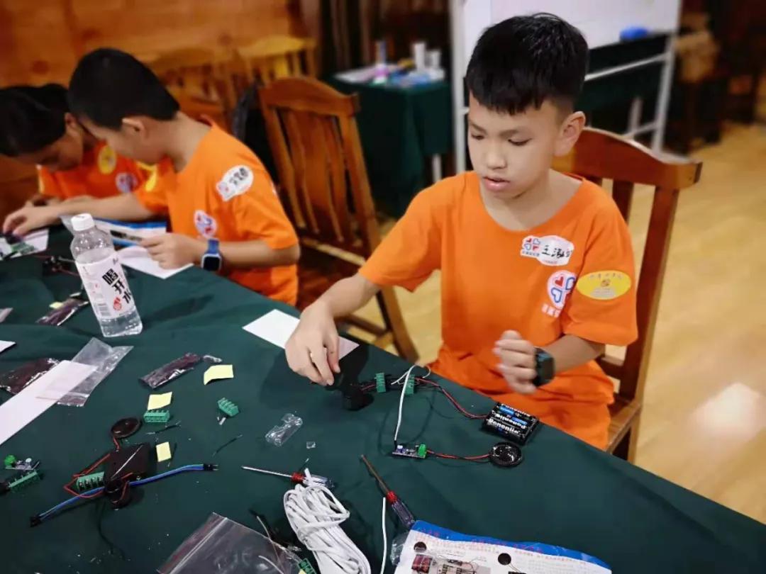 解决自卑的方法表格,解决自卑的两个方法