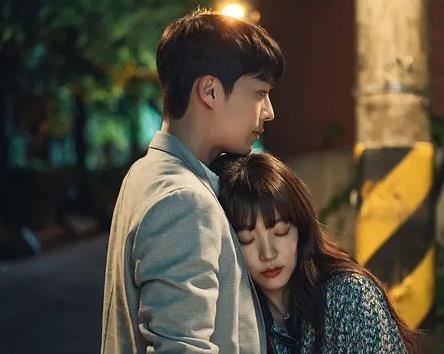 老公人在心不在,感情里男人一旦变了心不爱你了