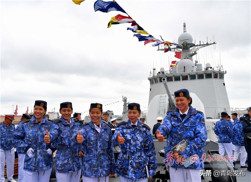 中俄官兵互相参观军舰,2024海军节舰艇开放日有哪些舰艇