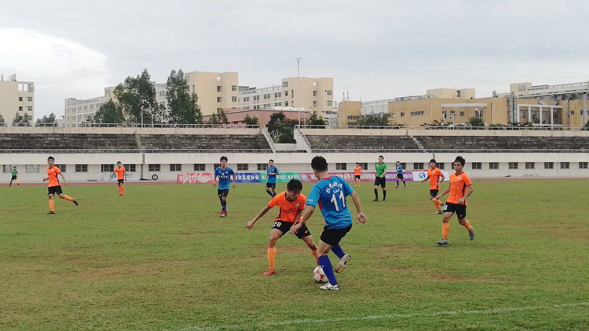 海南足球五大联赛,海南足球队夺冠