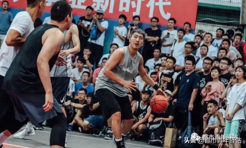 2000公里外的野球场,藏着他与篮球最深的热爱|那些不一样的故事