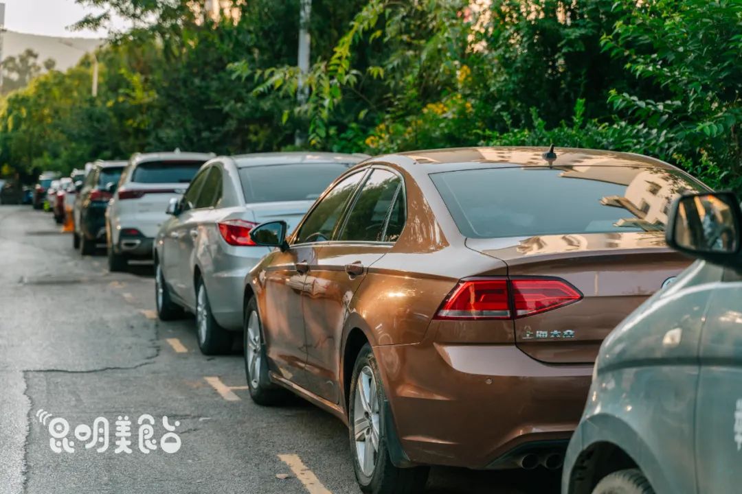 昆明排队三十年老店,昆明排队的老店