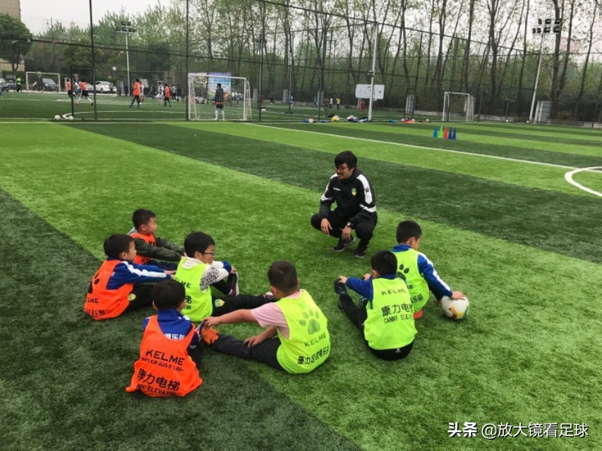 中国足球球员彭伟国,彭伟国对恒大夺冠视频