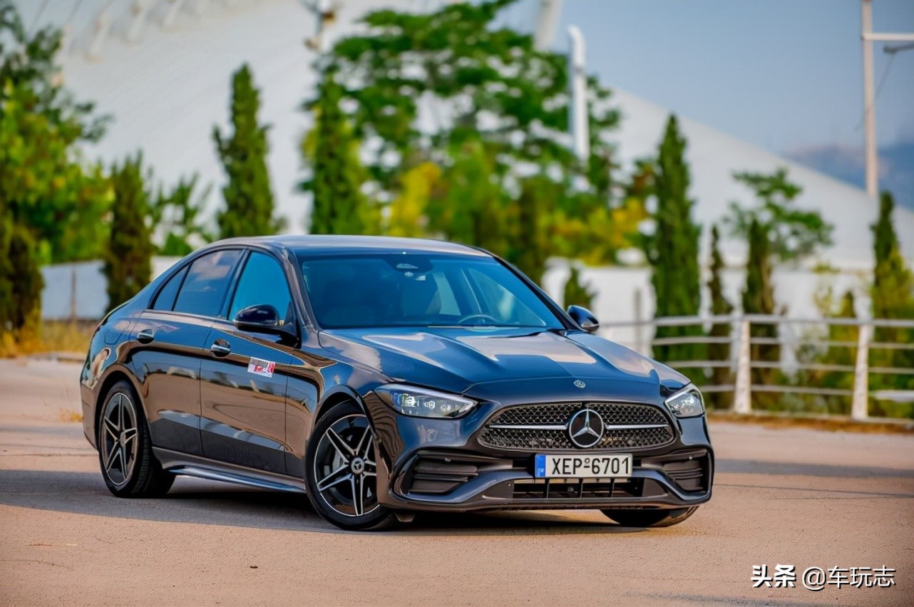 2019款奔驰c级c180l时尚型好不好,首试全新奔驰c级1.5t弱不弱鸡