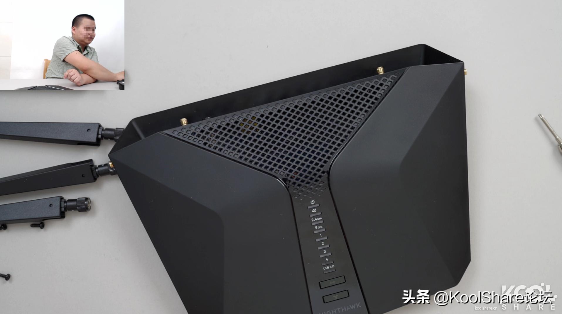 ASUSTOR爱速特旗舰NASAS7110T拆解评测