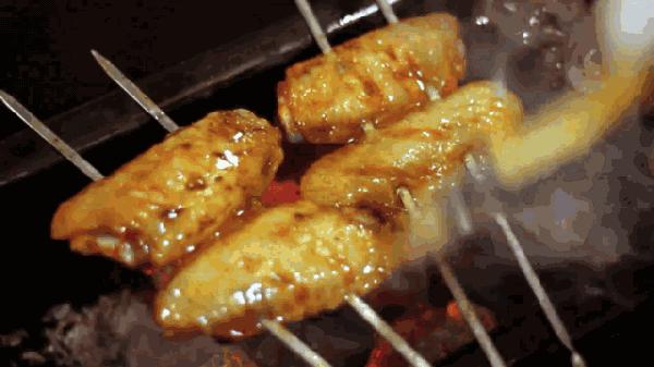 怎样做烧烤生意才能赚钱,烧烤和火锅哪个生意赚钱