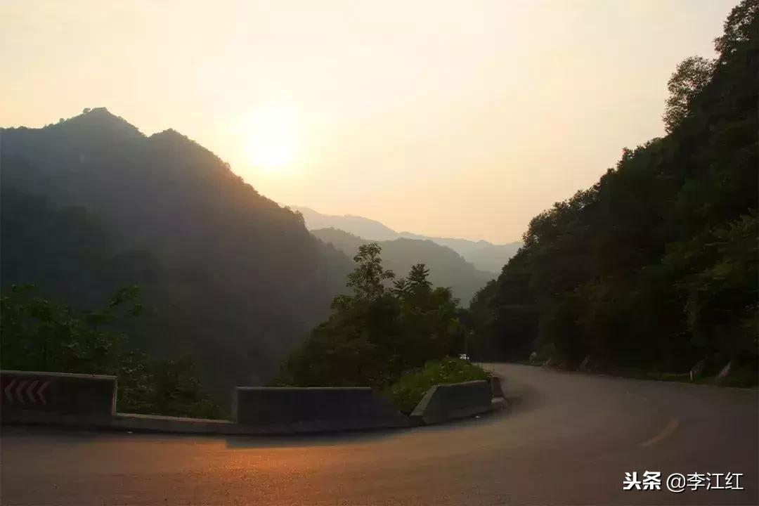 西安白鹿原滑雪场门票价格,西安高新区哪里有室内滑雪场