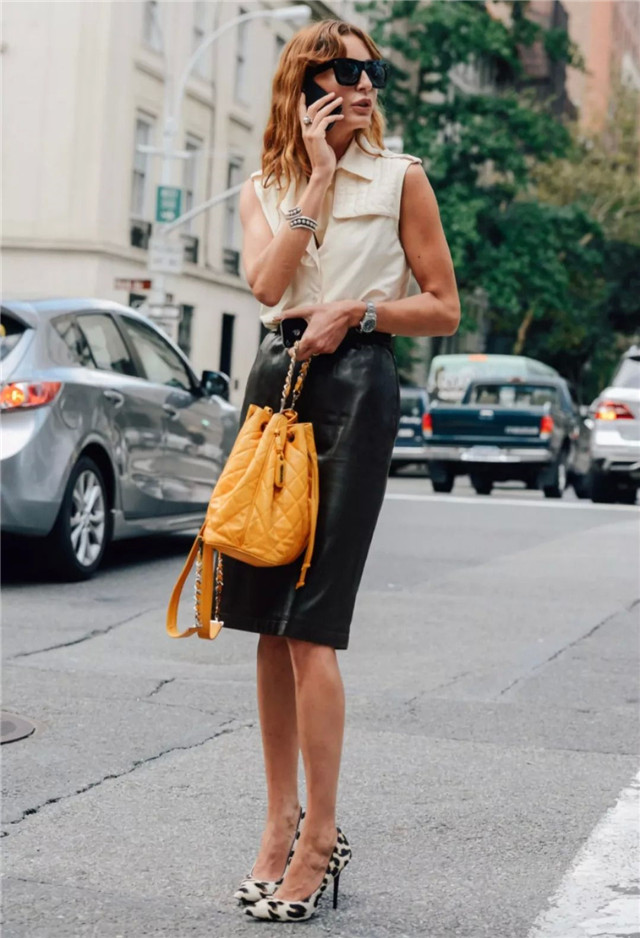 买时尚款的包包吗,买包包不过时