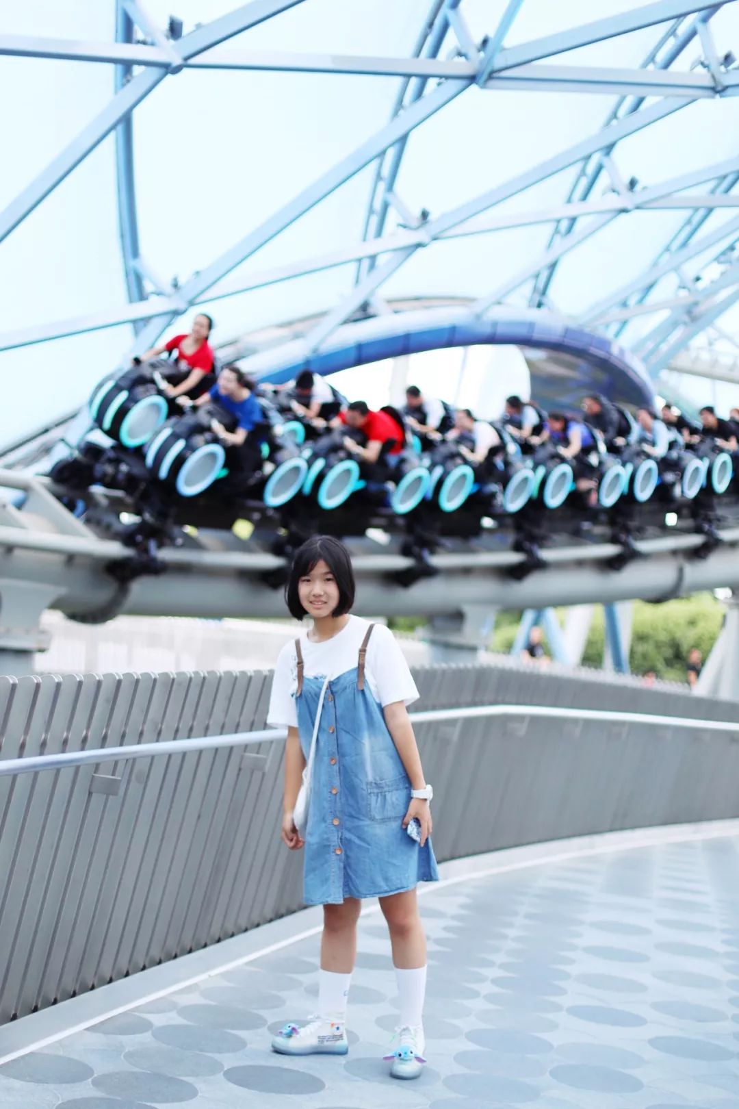 暑假两个人旅游要花多少钱,暑假两人去迪士尼多少钱