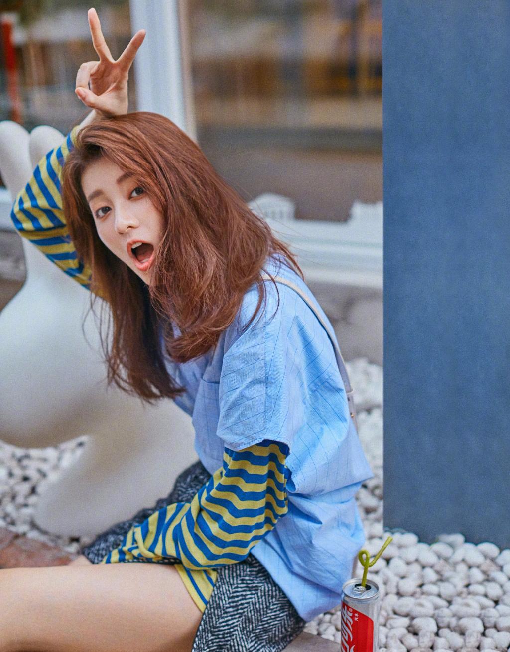 轻便又好扎的高马尾,既方便又漂亮的减龄长发高马尾