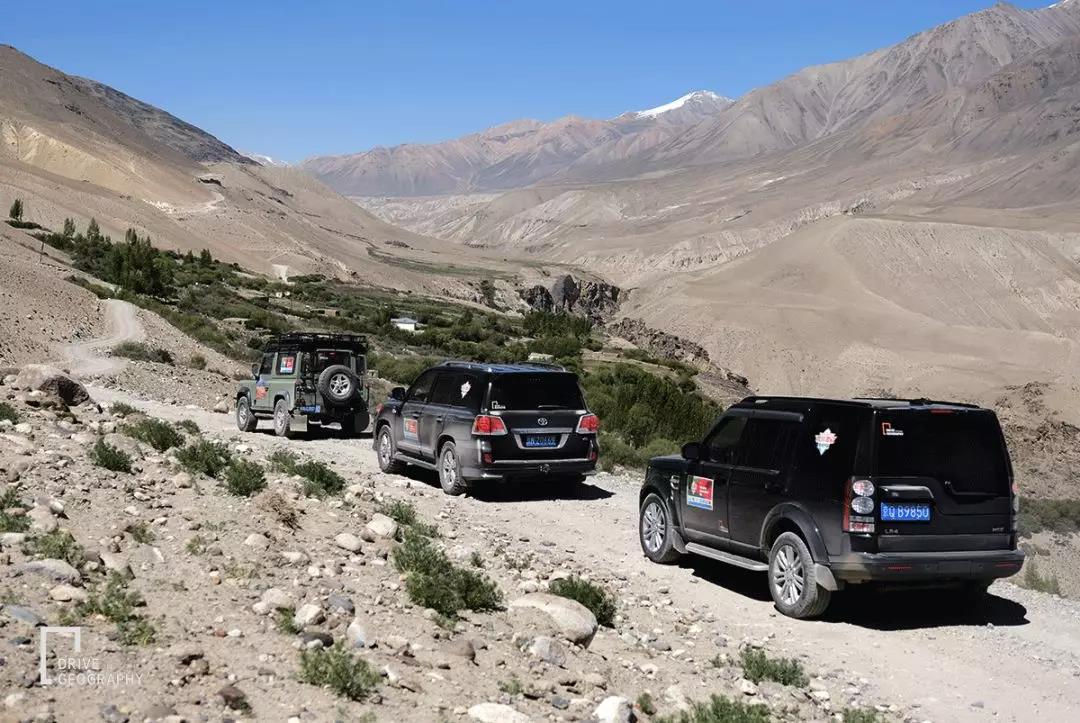 中国牌照车在国外自驾游,开中国牌照车去外国